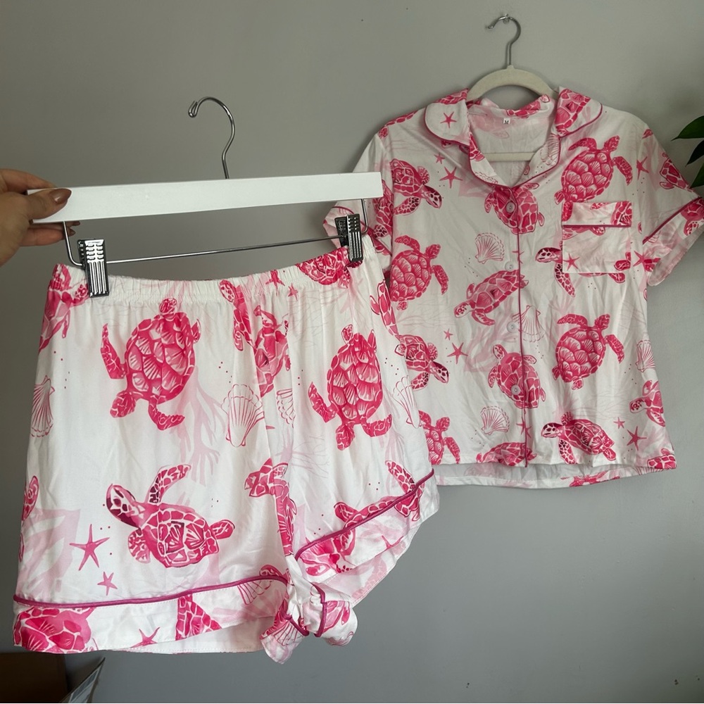 Amazon Pink Turtle Pajama Set size medium trending vacation summer pj set - Picture 12 of 12